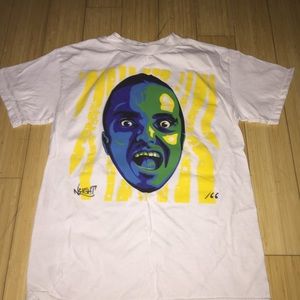 White skater tee shirt